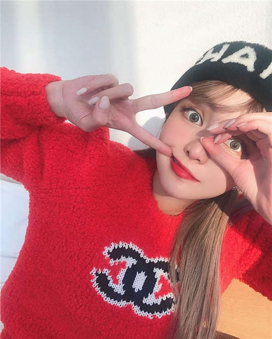 就喜欢那种整容了还大方承认的姑娘,周扬青够爽快! 就喜欢那种整容了还大方承认的姑娘,周扬青够爽快!