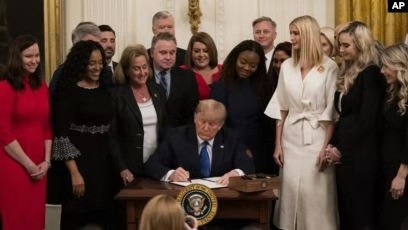 白宫紧缩移民签证发放,投资移民喊停 白宫紧缩移民签证发放,投资移民喊停