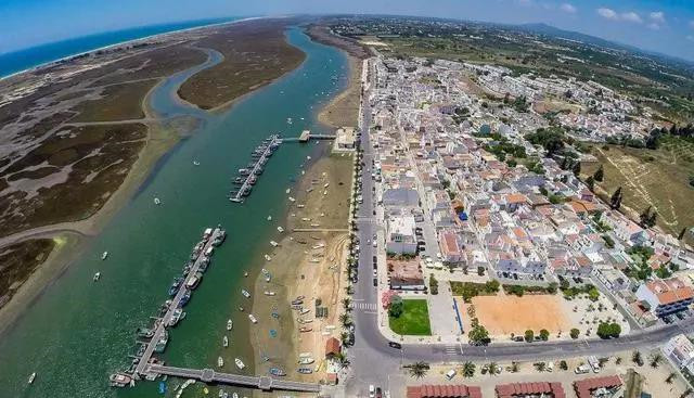 圣卢西亚护照申请材料简单、条件要求低、速度快 圣卢西亚护照申请材料简单、条件要求低、速度快