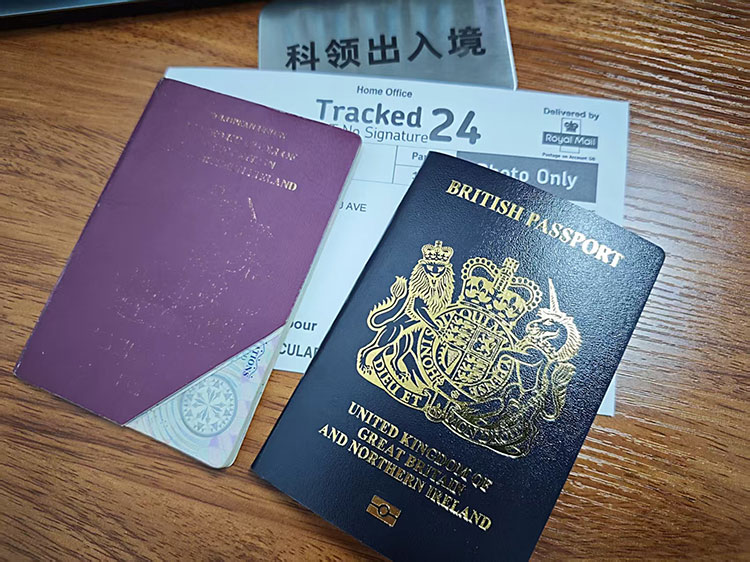 英国护照到期更换